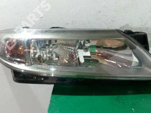 Used Right headlight RENAULT LAGUNA II Grandtour (KG0/1_) 1.9 dCi (KG0G) (120 hp) 1869127