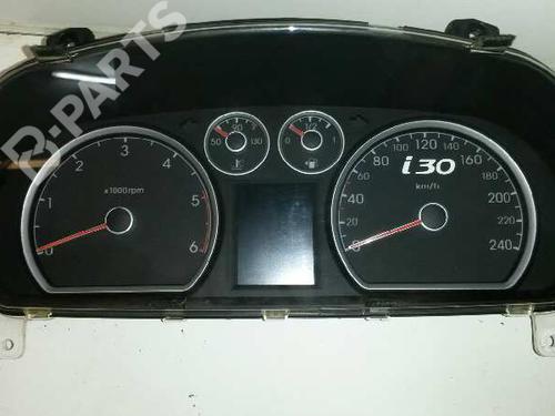 Used Instrument cluster HYUNDAI i30 (FD) 2.0 CRDi (140 hp) 2242278