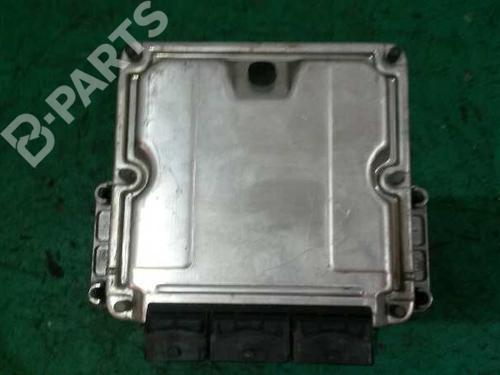 Used Engine control unit (ECU) NISSAN PRIMASTAR Van (X83) 1.9 dCi 100 (100 hp) 1912909