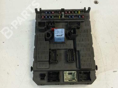 Used Fuse box CITROËN C5 I (DC_) 2.0 HDi (DCRHZB, DCRHZE) (109 hp) 1734762