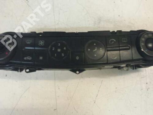 Used Climate control MERCEDES-BENZ E-CLASS (W211) E 280 CDI (211.020) (190 hp) 3686803