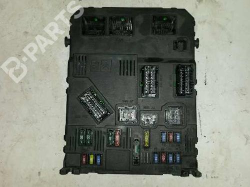Used Fuse box CITROËN C2 (JM_) 1.4 (75 hp) 1318102