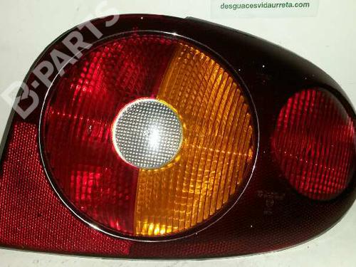 Używane Lampa tylna prawa RENAULT MEGANE I Coach (DA0/1_) 1.9 dCi (DA05, DA1F) (102 hp) 1502296