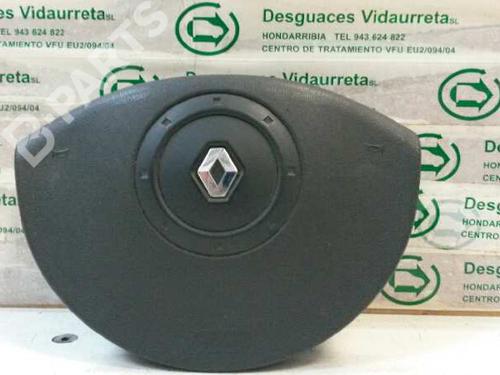 Used Driver airbag RENAULT SCÉNIC II (JM0/1_) 1.9 dCi (JM0G, JM12, JM1G, JM2C) (120 hp) 1319404