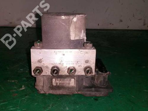 Used ABS pump RENAULT MEGANE II Coupé-Cabriolet (EM0/1_) 1.9 dCi (120 hp) 2517896