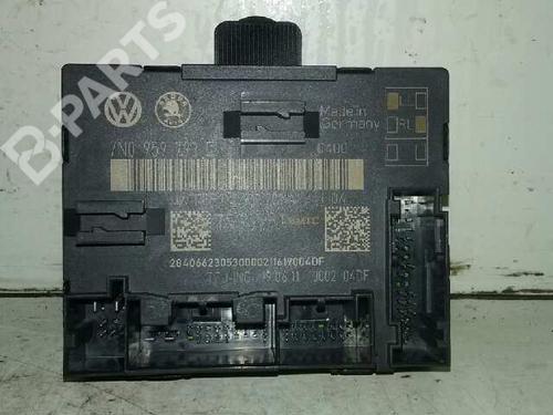 Used Comfort control module VW SHARAN (7N1, 7N2) 2.0 TDI (170 hp) 1998510