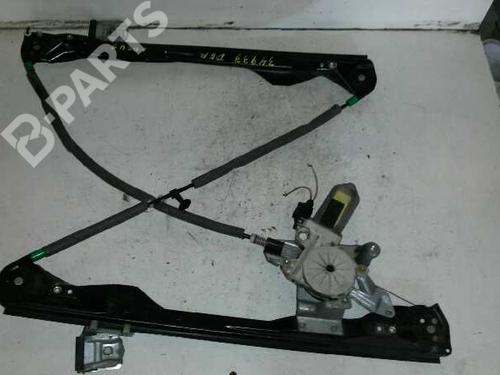 Used Front right window mechanism FORD FOCUS I Turnier (DNW) 1.8 Turbo DI / TDDi (90 hp) 2304432