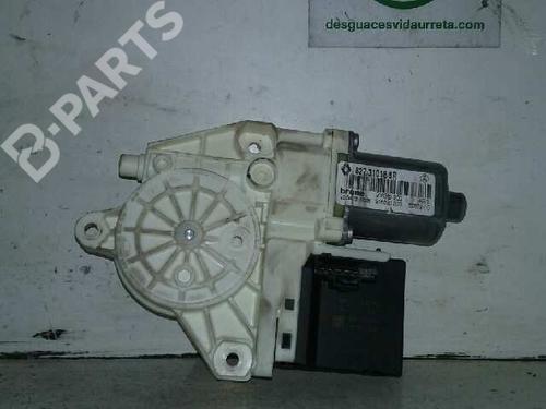 Rudehejsemotor bagstkærm venstre RENAULT MEGANE III Hatchback (BZ0/1_, B3_) 1.2 TCe (BZ2B, BZ11) (116 hp) 2242257