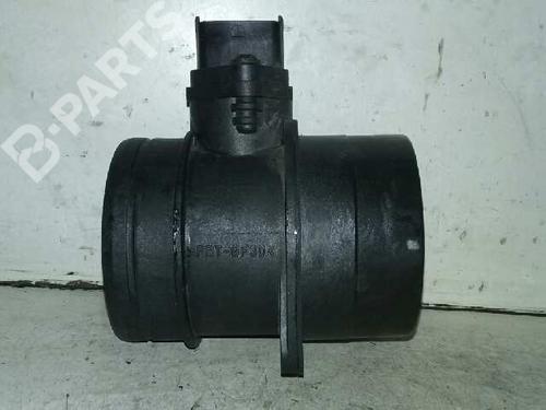 Used Mass air flow sensor HYUNDAI H-1 / STAREX Bus (A1) 2.5 CRDi (140 hp) 1652871