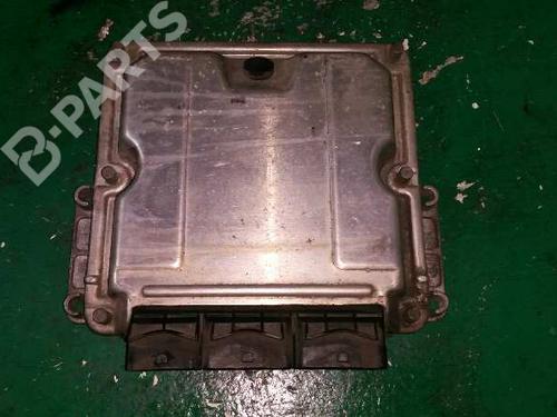 Used Engine control unit (ECU) RENAULT ESPACE III (JE0_) 2.2 dCi (JE0K) (130 hp) 1869349