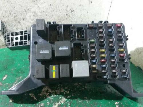 Used Fuse box FORD MONDEO III (B5Y) [2000-2007]  1303323