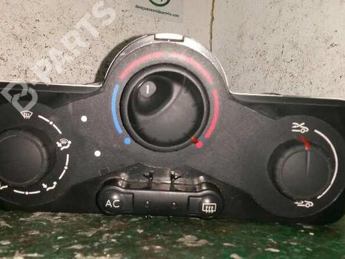 Used Climate control RENAULT CLIO III (BR0/1, CR0/1) 1.5 dCi (BR17, CR17) (86 hp) 1408692