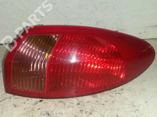Used Right taillight ALFA ROMEO 147 (937_) 1.6 16V T.SPARK ECO (937.AXA1A, 937.BXA1A) (105 hp) 1303090