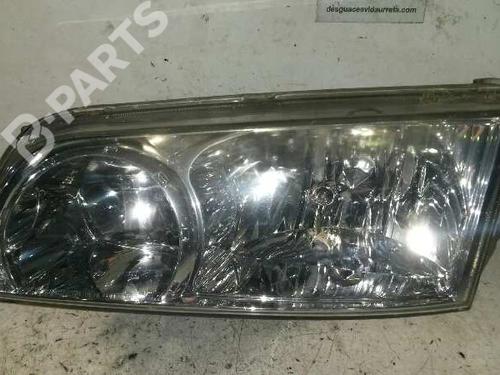 Used Left headlight HYUNDAI H-1 Van (A1) [1997-2008]  1303302