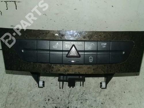 Used Switch MERCEDES-BENZ E-CLASS (W211) [2002-2009]  1976860