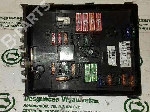 Used Fuse box VW GOLF V (1K1) 1.9 TDI (105 hp) 1528159