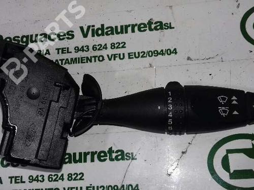 Used Steering column stalk FORD FIESTA V (JH_, JD_) 1.4 TDCi (68 hp) 1317644
