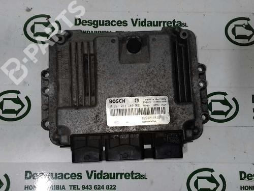 Used Engine control unit (ECU) RENAULT LAGUNA II Grandtour (KG0/1_) 1.9 dCi (KG0G) (120 hp) 2137436