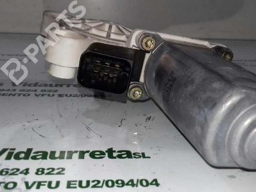 Right front window motor MERCEDES-BENZ C-CLASS (W203) C 180 Kompressor (203.046) | BP2134424E20 