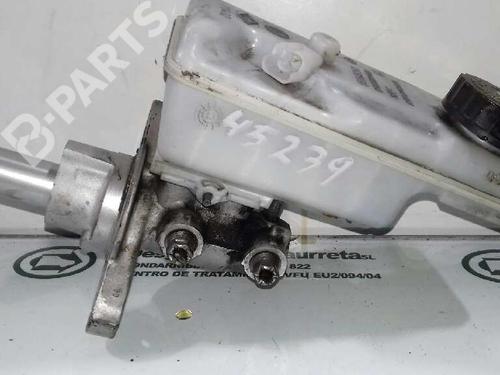 Used Brake master cylinder RENAULT KANGOO / GRAND KANGOO II (KW0/1_) [2008-2025]  1972261