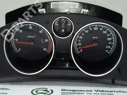 Used Instrument cluster OPEL ZAFIRA / ZAFIRA FAMILY B (A05) 1.7 CDTI (M75) (125 hp) 1935719