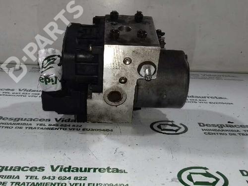 Used ABS pump KIA SORENTO I (JC) 2.5 CRDi 4WD (140 hp) 1305178