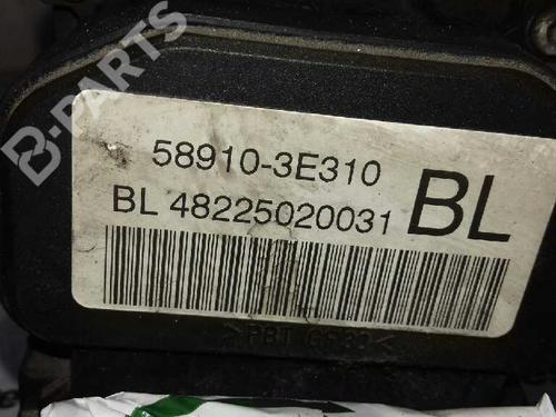 ABS pump KIA SORENTO I (JC) 2.5 CRDi 4WD | BP1305178M43 