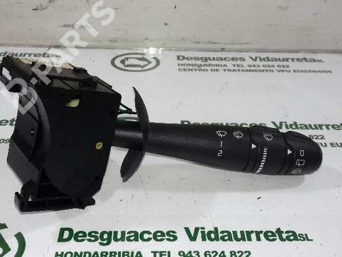Used Steering column stalk RENAULT LAGUNA II (BG0/1_) [2001-2007]  1935691