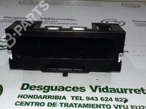 Used Display monitor RENAULT MEGANE II Estate (KM0/1_) 1.9 dCi (KMRG, KM1G, KM0G, KM2C) (120 hp) 3449937