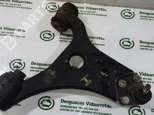 Used Left front suspension arm MERCEDES-BENZ B-CLASS Sports Tourer (W245) [2005-2011]  1309073