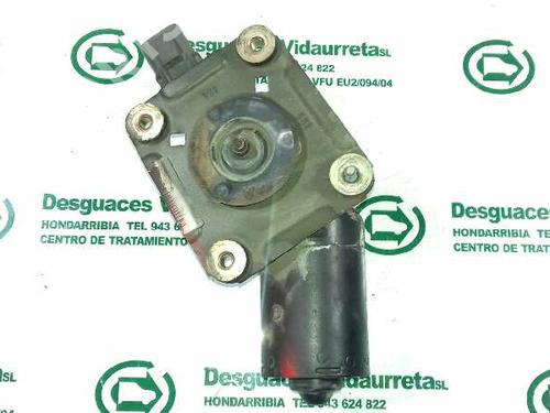 Used Front wiper motor NISSAN TERRANO II (R20) 2.7 TD 4WD (101 hp) 1321371