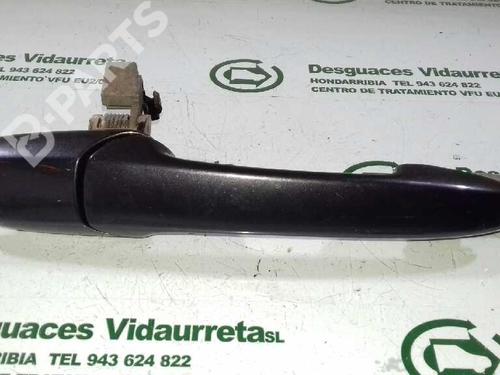Høyre foran utvendig håndtak MAZDA 5 (CR) 2.0 CD (CR19) (110 hp) 2137413