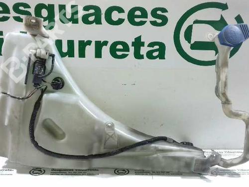 Used Windscreen washer tank VW TOUAREG (7LA, 7L6, 7L7) 2.5 R5 TDI (174 hp) 7438094