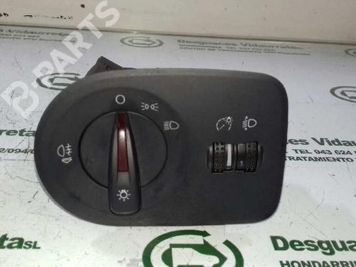 Used Headlight switch SEAT IBIZA IV SC (6J1, 6P5) [2008-2018]  1936717