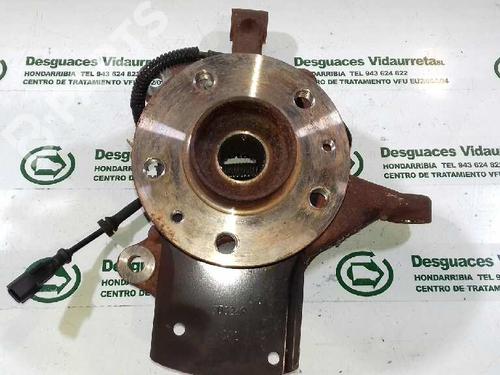 Used Left front steering knuckle RENAULT TRAFIC III Van (FG_) 1.6 dCi 140 (FGMA) (140 hp) 2244542