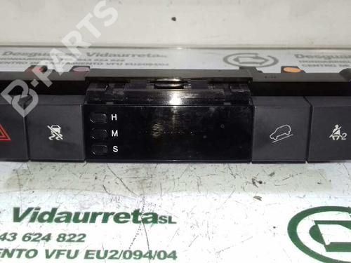 Used Switch CHEVROLET CAPTIVA (C100, C140) [2006-2025]  2297847