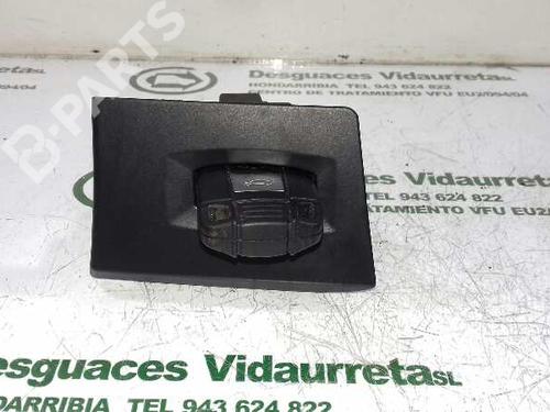Used Ignition barrel BMW 3 (E90) 320 d (177 hp) 2261401