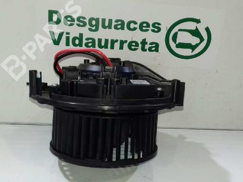 Used Heater blower motor VW TOURAN (5T1) 2.0 TDI (150 hp) 2588345