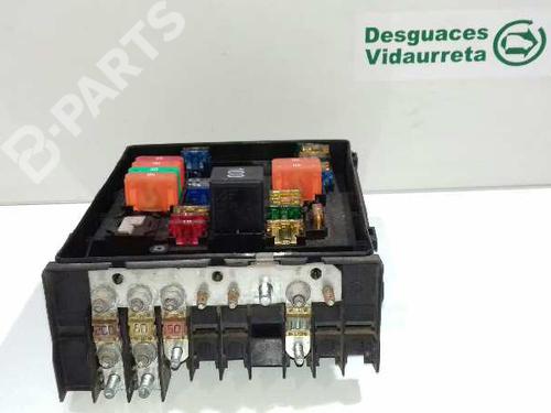 Used Fuse box VW TOURAN (1T1, 1T2) 1.9 TDI (100 hp) 2591325