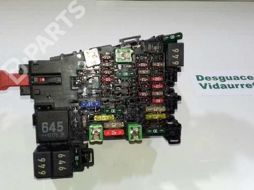Used Fuse box VW TOURAN (5T1) 2.0 TDI (150 hp) 2591274
