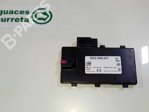 Used Electronic module VW TOURAN (5T1) 2.0 TDI (150 hp) 2591289