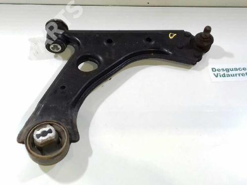 Used Right front suspension arm FIAT QUBO (225_) 1.3 D Multijet (225CXB1A, 225AXB1A, 225CXB11, 225AXB11,... (75 hp) 2686771