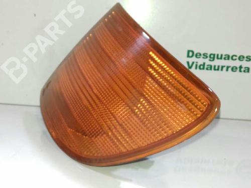 Used Left front indicator MERCEDES-BENZ VITO Bus (W638) [1996-2003]  2832477