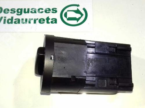 Used Headlight switch SKODA ROOMSTER (5J7) 1.2 TSI (86 hp) 3021987