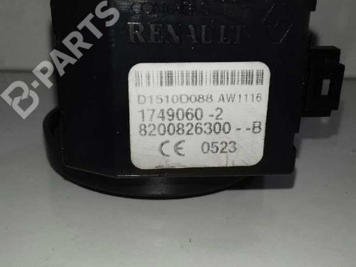 Used Control unit RENAULT TRAFIC II Van (FL) [2001-2025]  3229269