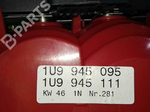 Left taillight SKODA OCTAVIA I Combi (1U5) 1.9 TDI | BP2507745C34 