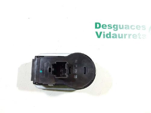 Used Headlight switch OPEL CORSA D (S07) 1.3 CDTI (L08, L68) (75 hp) 3410179