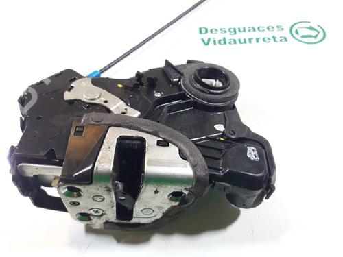 Used Front right lock TOYOTA AVENSIS (_T25_) 2.2 D-4D (ADT251_, ADT251R) (150 hp) 3432902