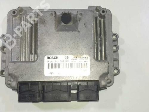 Used Engine control unit (ECU) RENAULT TRAFIC II Van (FL) [2001-2025]  4562641