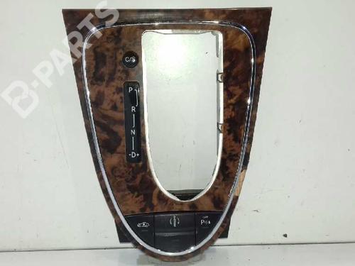 Used Switch MERCEDES-BENZ CLS (C219) CLS 320 CDI (219.322) (224 hp) 4732985